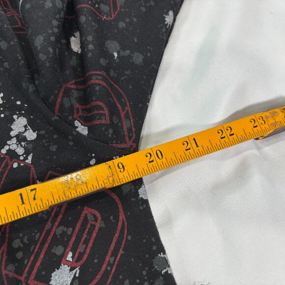 Launder 23 Legend Chicago Bulls Tshirt  Medium      Lot N - Picture 4 of 4